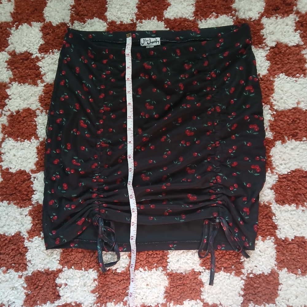Y2k Cherry Print Ruched Mini Skirt - Picture 6 of 6